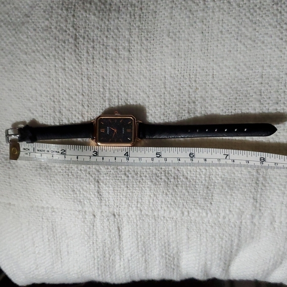 Trendy watch - Picture 2 of 3